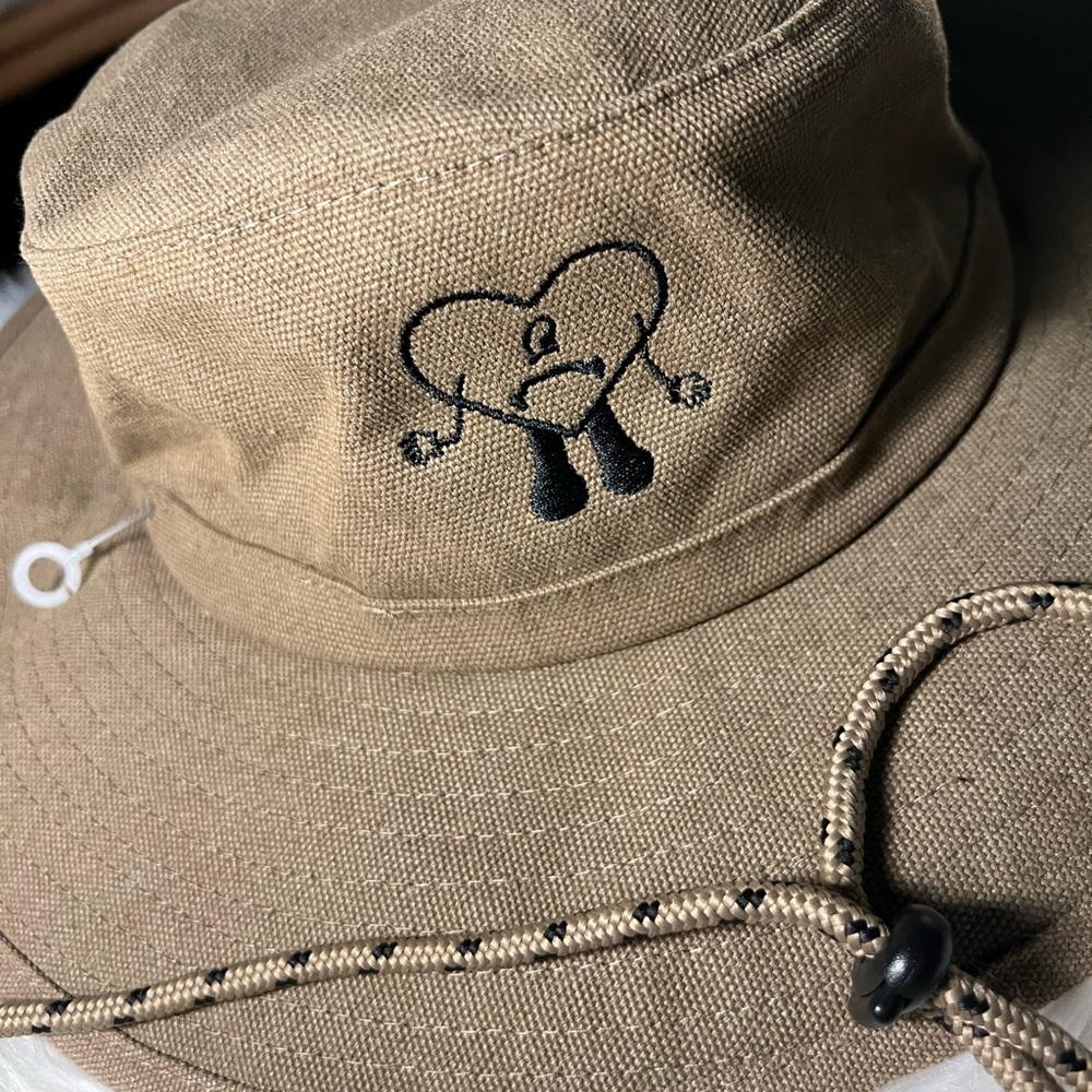 Bad Bunny World’s Hottest Tour Concert Merch Bucket Hat 100% Authentic